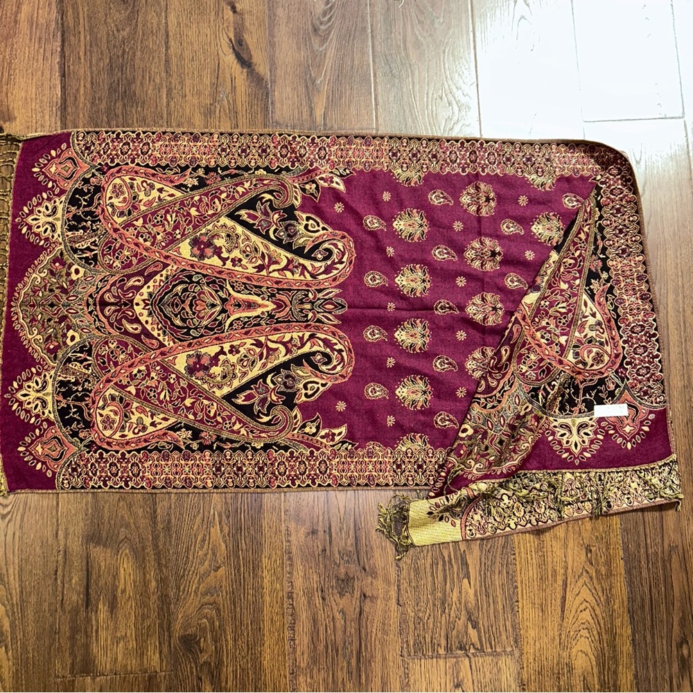 Pashmina EUC 100% Pashmina Reversible Scarf Plum, Golden Threads Paisley Boho